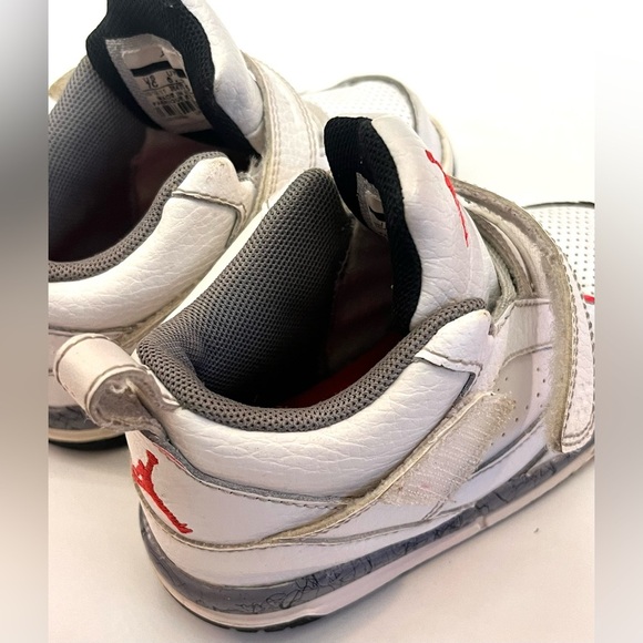 Air Jordan White Red Gray Baby Toddler Sneaker Shoes Size 7C - Picture 12 of 16